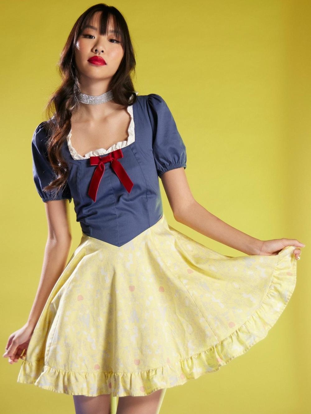 Her Universe Disney Snow White And The Seven Dwarfs Sweetheart Dress Size Small